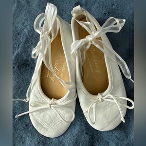 Strasburg Girls White Ballet Flats with Ribbon Ties